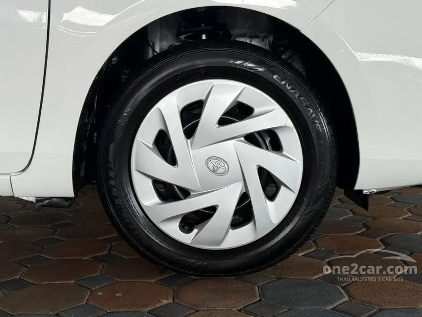 2020 Toyota Yaris Ativ Entry Sedan