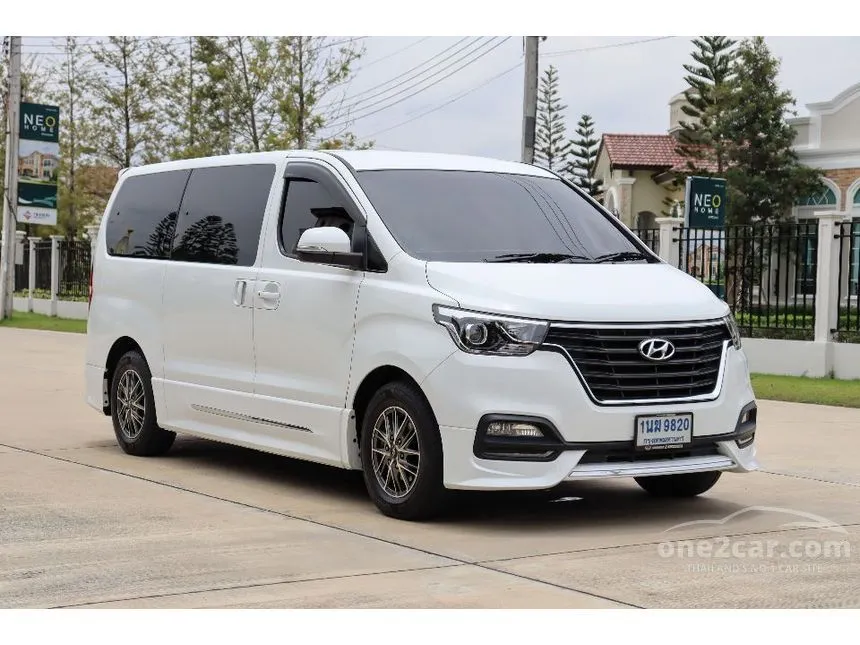 2022 Hyundai H-1 Elite NS Van