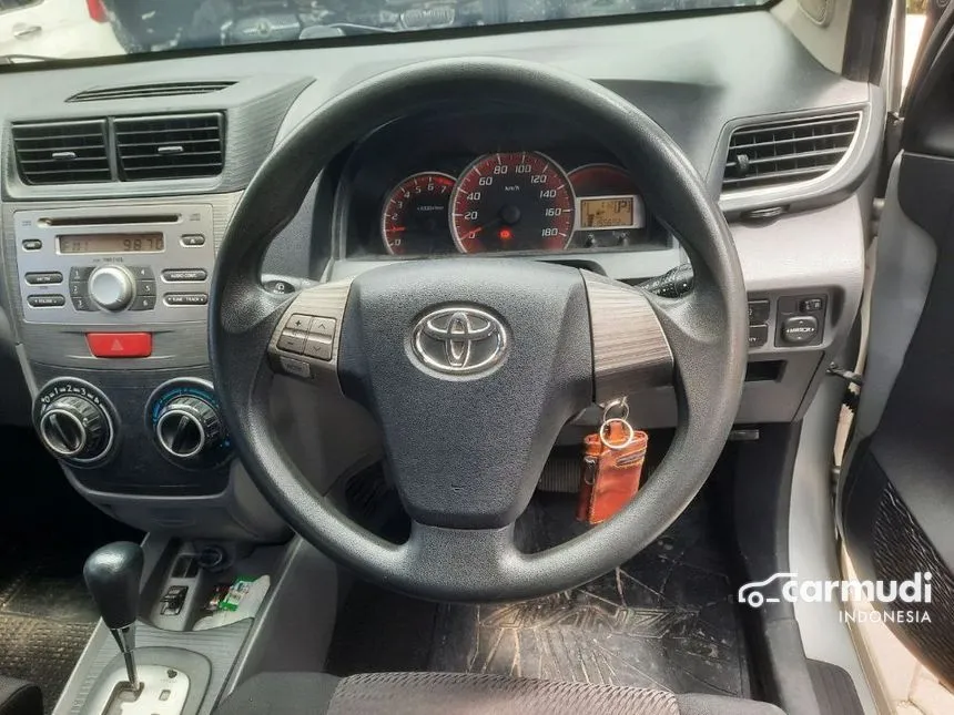 2012 Toyota Avanza Veloz MPV