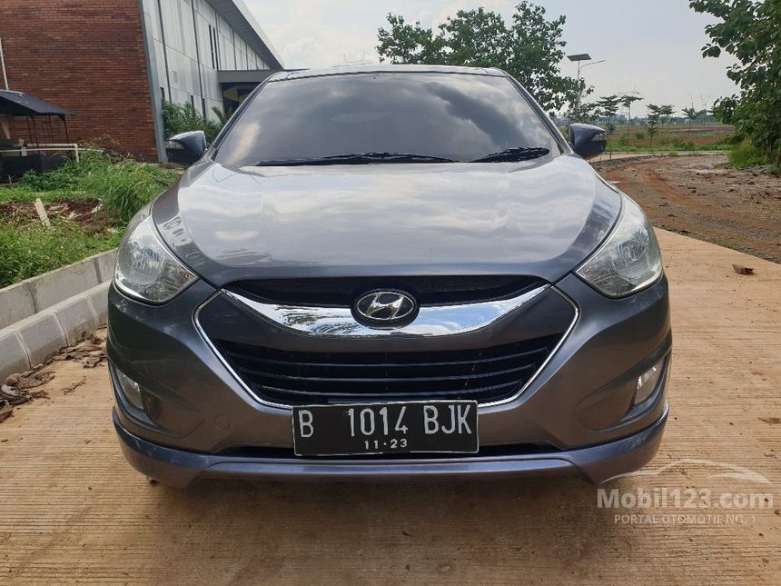Jual Mobil Hyundai Tucson 2013 XG 2.0 di Banten Automatic SUV Abu-abu ...