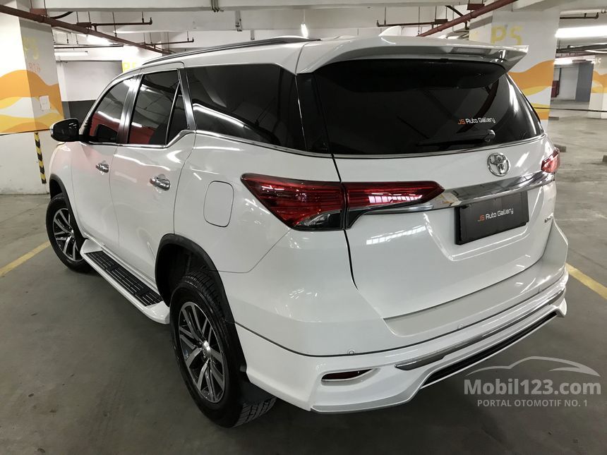 Jual Mobil  Toyota  Fortuner 2019 VRZ 2 4 di DKI Jakarta 