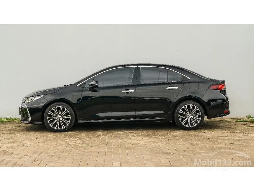 2022 Toyota Corolla Altis V Sedan