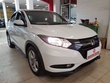 Honda HR-V 1.5 E CVT AT 2015 Putih Mutiara Km25Rb