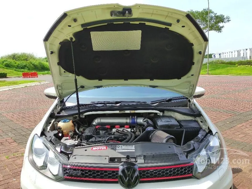 2010 Volkswagen Golf GTi Hatchback