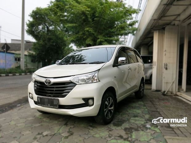 Beli Mobil Bekas Kisaran Harga Review 2021 Carmudi Indonesia