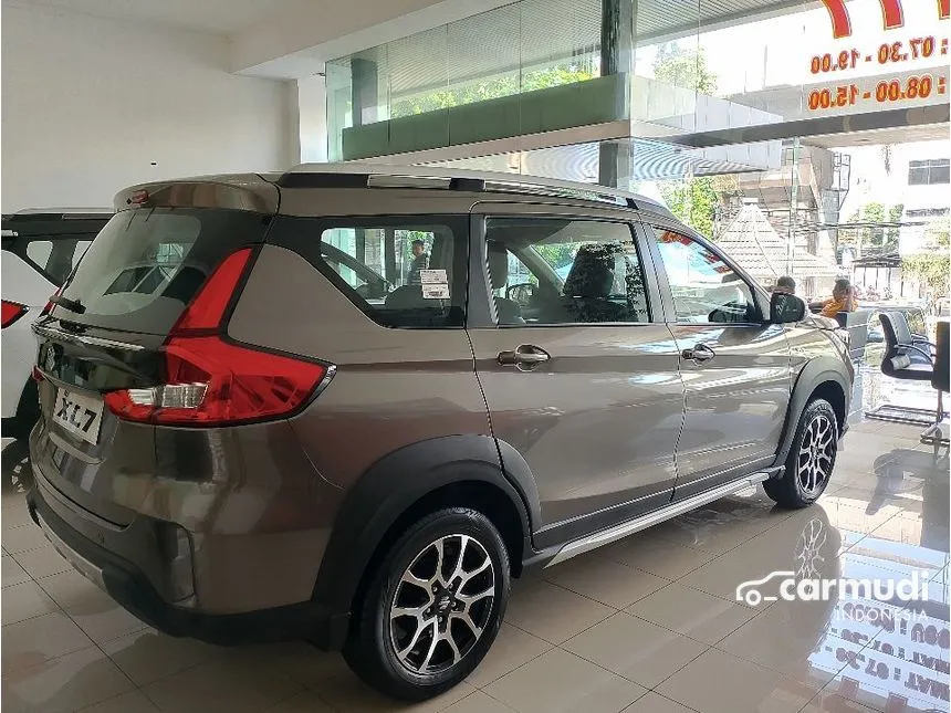 2025 Suzuki XL7 Zeta SUV