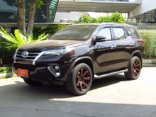 2015 Toyota Fortuner 2.8 (ปี 15-18) V 4WD SUV