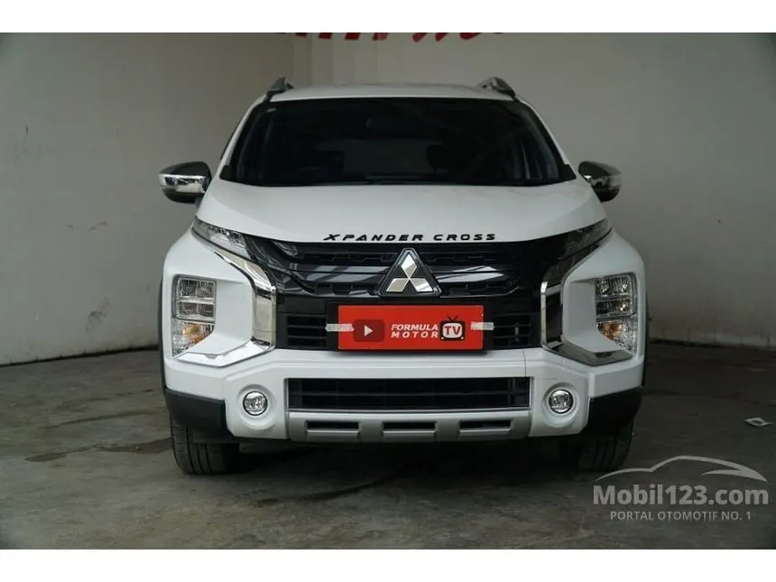Jual Mobil Mitsubishi Xpander 2021 CROSS 1.5 di Jawa Barat Automatic Wagon Putih Rp 237.000.000