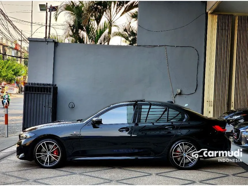 2023 BMW 330i M Sport Pro Sedan