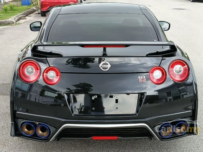 2019 Nissan GT-R Recaro Coupe