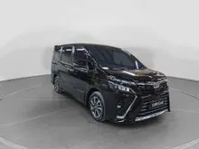 2018 Toyota Voxy 2.0 MPV // Flash Sale