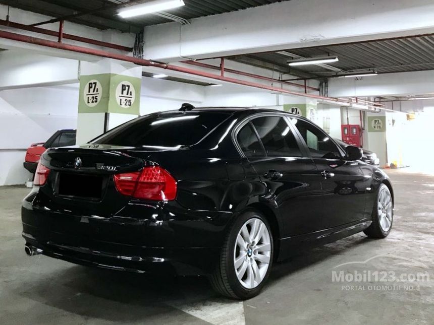 Jual Mobil  BMW  320i  2010 E90  2 0 di DKI Jakarta Automatic 