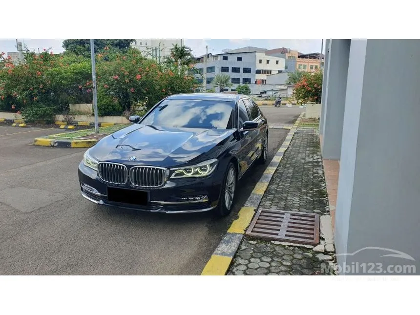 2017 BMW 740Li Sedan