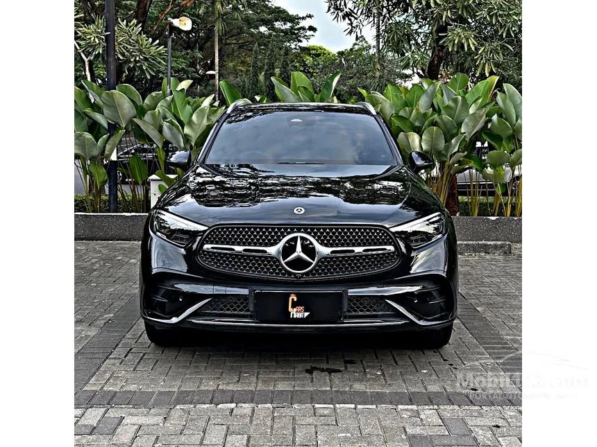 2023 Mercedes-Benz GLC300 AMG Line 4MATIC SUV