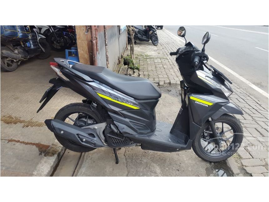 Jual Motor  Honda Vario  2017  125  0 1 di Banten Automatic 