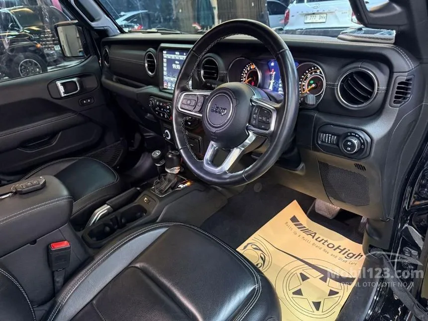 2021 Jeep Wrangler Sahara Unlimited 4 Door SUV