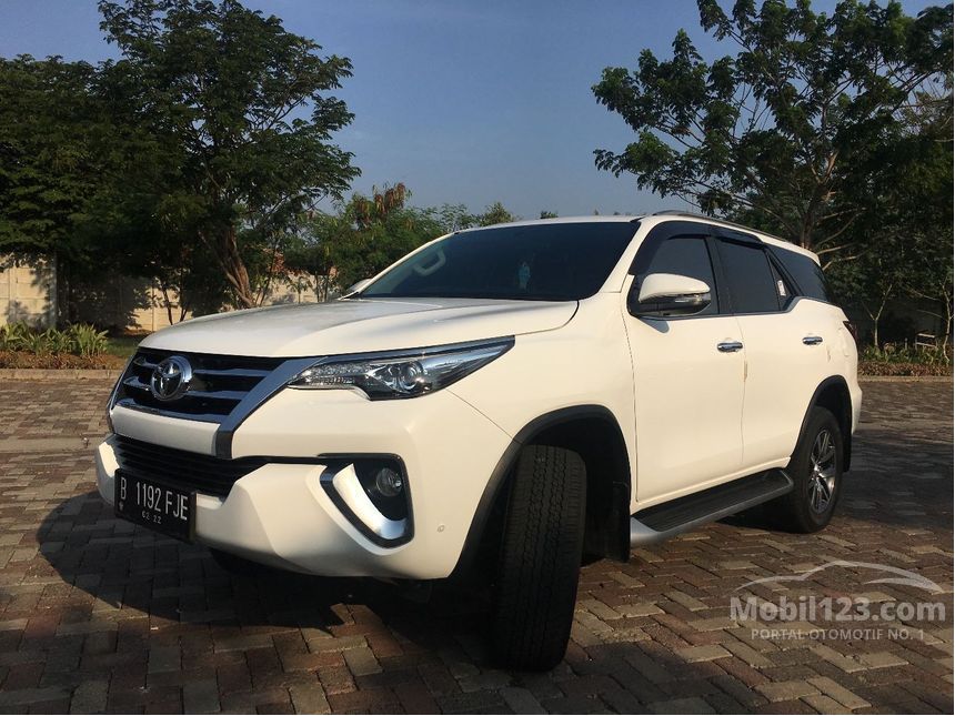 Jual Mobil Toyota Fortuner 2017 VRZ 2.4 di Jawa Barat 