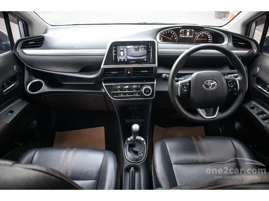 2020 Toyota Sienta V Wagon